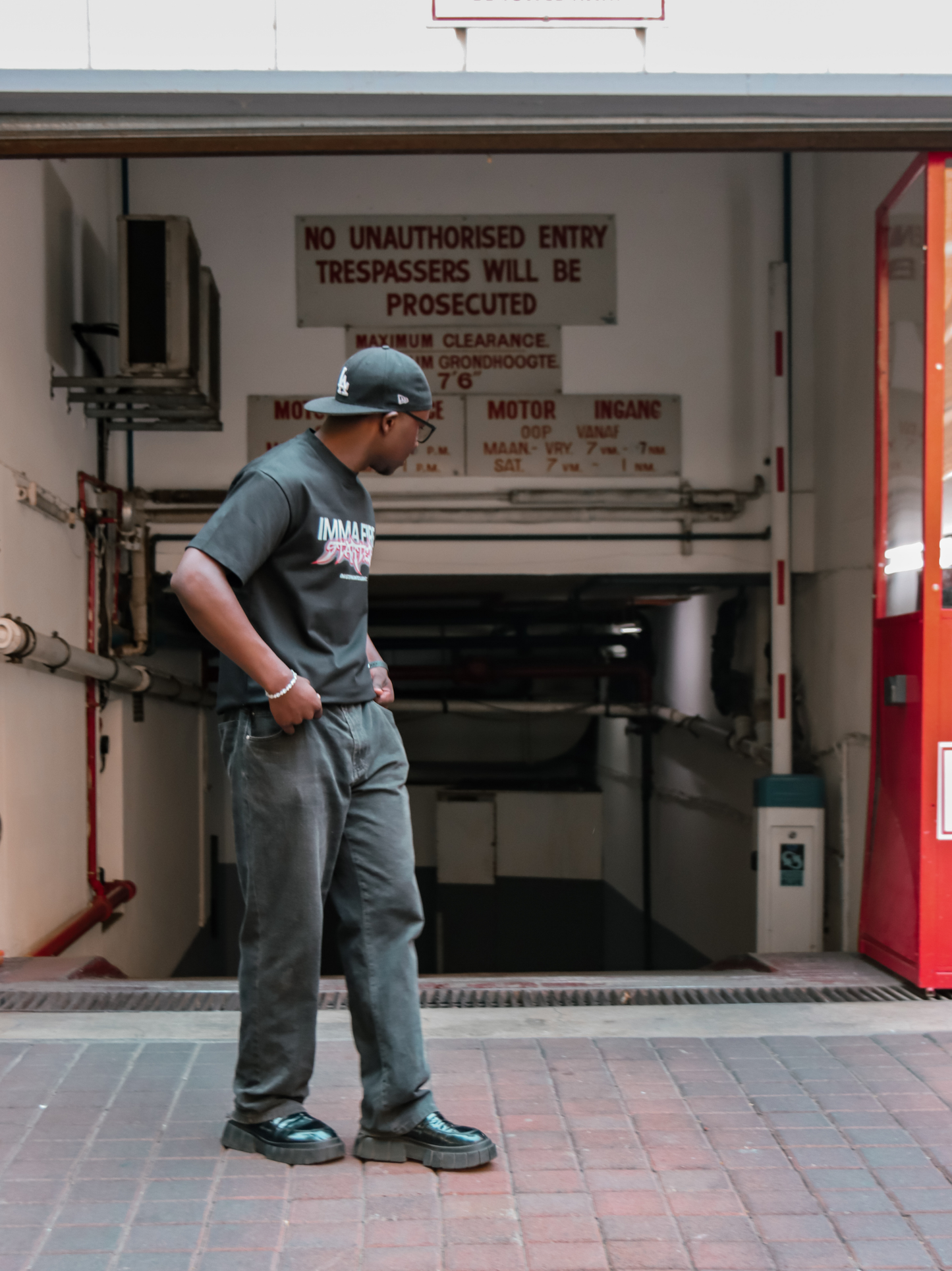 fragments of FOREVER OVERSIZED T-SHIRT