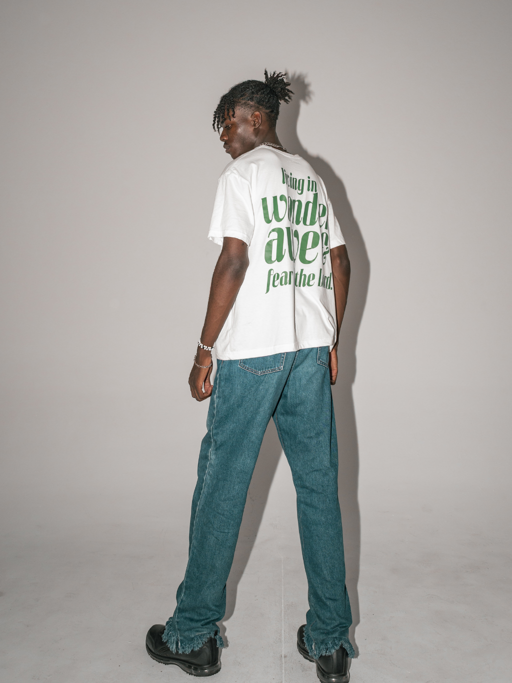 Wonder & Awe [White] ~ BOXY TEE