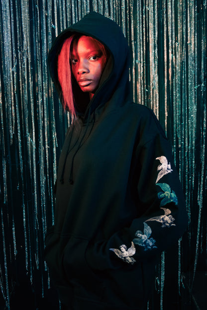 HEAVEN KNOWS [THE GIANT SLAYER] Hoodie ~ black